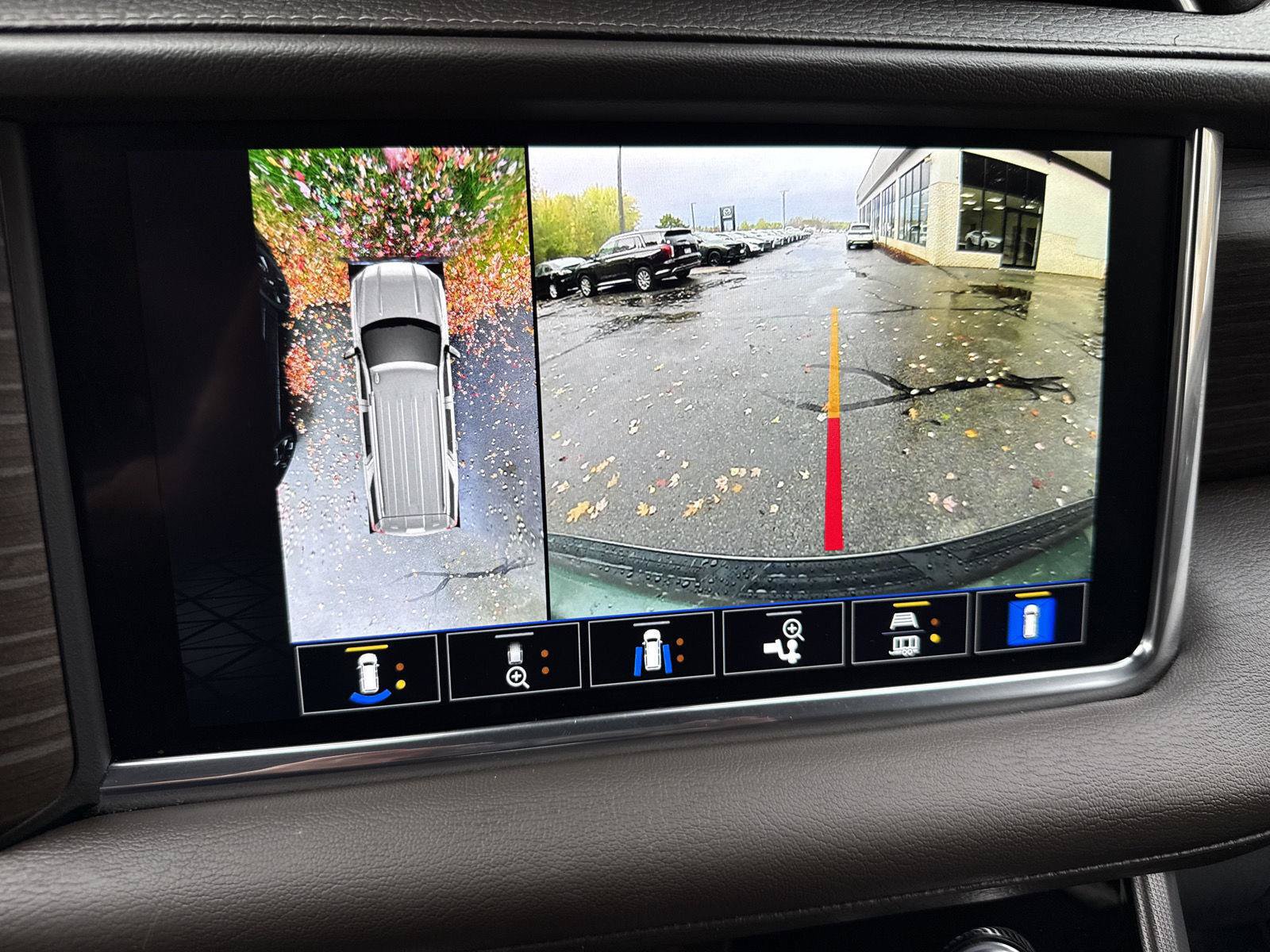 Used 2023 GMC Yukon Denali AWD/4WD image 31