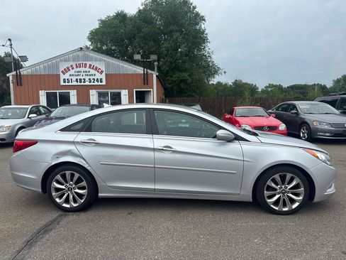 Used 2011 Hyundai Sonata SE FWD image 4