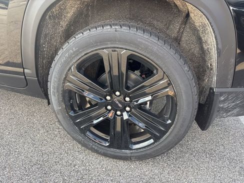 New 2026 GMC Acadia Elevation w/ Black Edition AWD/4WD image 16