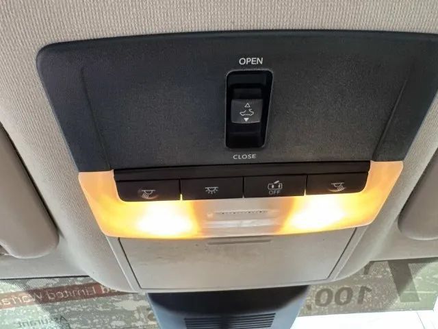 Used 2022 Nissan Sentra SV w/ SV Premium Package FWD image 41