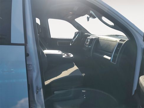 Used 2024 RAM 1500 Classic SLT image 15