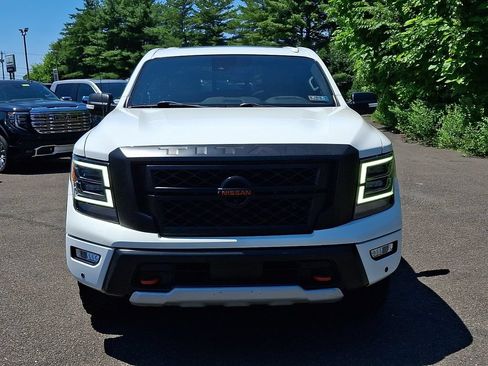 Used 2021 Nissan Titan PRO-4X w/ Pro-4x Convenience Package AWD/4WD image 2