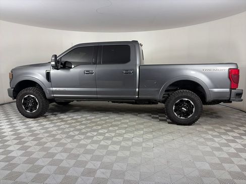 Used 2022 Ford F250 Platinum w/ Tremor Off-Road Package AWD/4WD image 4