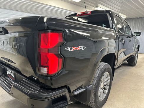 Certified 2024 Chevrolet Colorado LT w/ LT Convenience Package III image 24