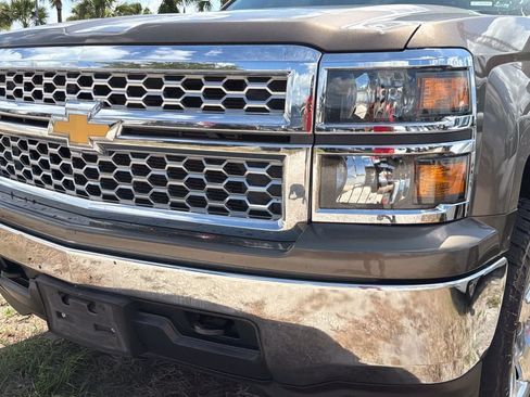 Used 2015 Chevrolet Silverado 1500 LT AWD/4WD image 4