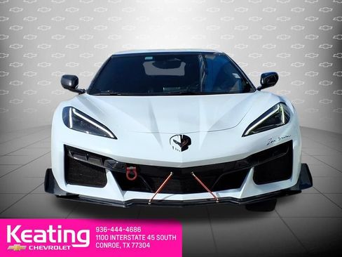 Used 2025 Chevrolet Corvette Z06 RWD image 10