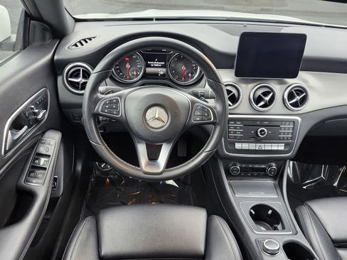 Used 2018 Mercedes-Benz CLA 250 4MATIC image 27