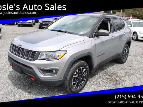 Used 2019 Jeep Compass Trailhawk AWD/4WD image 1