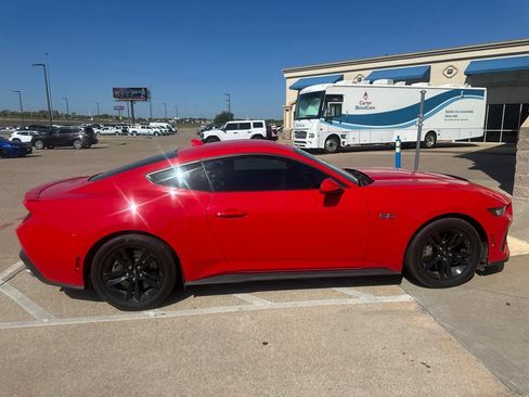 Used 2024 Ford Mustang GT RWD image 5