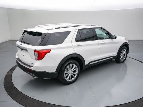 Certified 2024 Ford Explorer Limited w/ Equipment Group 301A AWD/4WD image 5