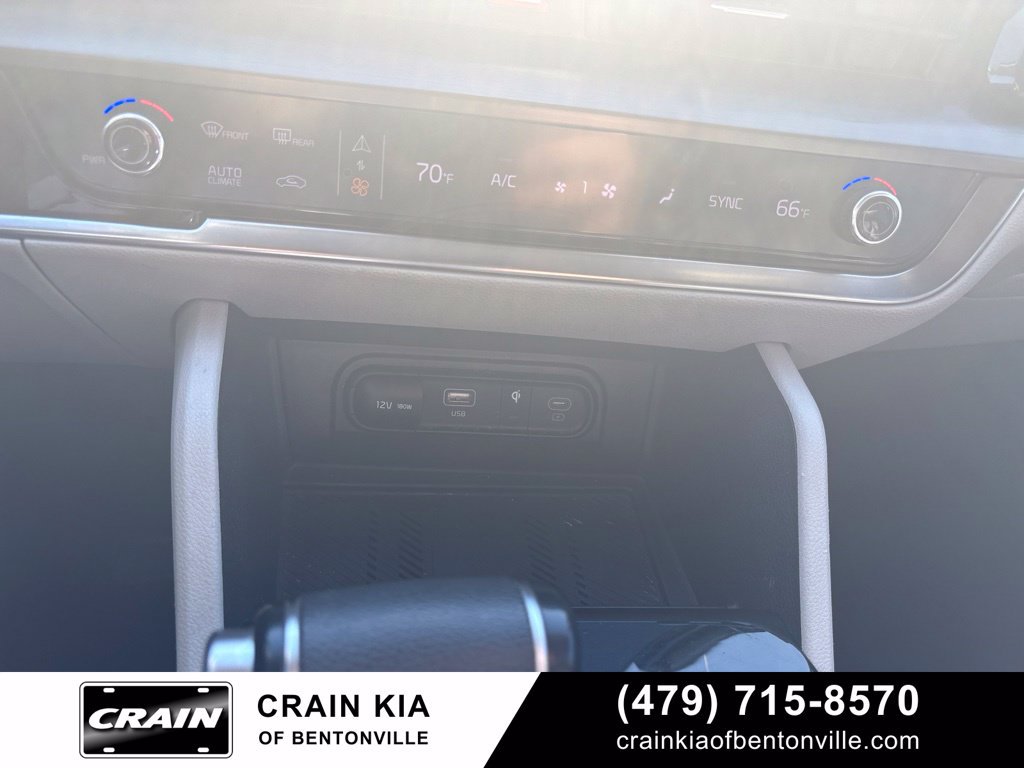 Used 2024 Kia Sportage EX FWD image 25