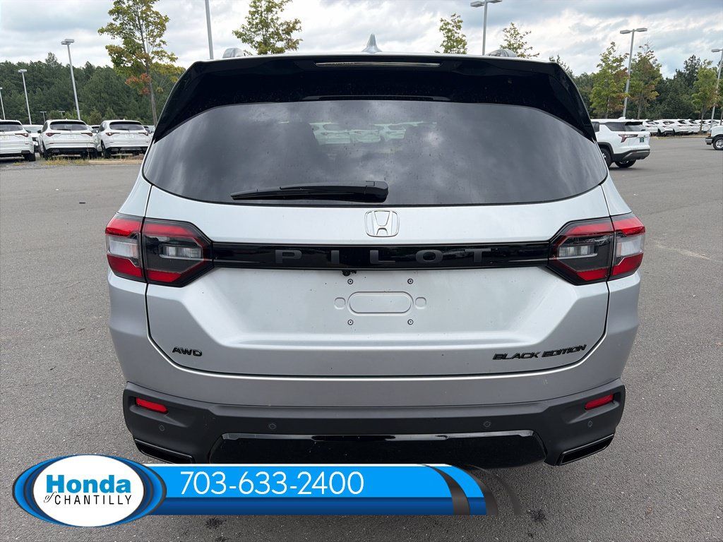 New 2026 Honda Pilot Black Edition image 6