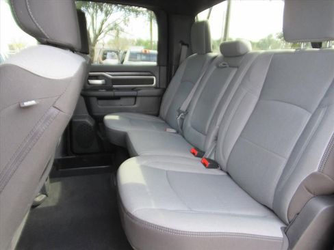 Used 2024 RAM 2500 Big Horn w/ Bed Utility Group image 27