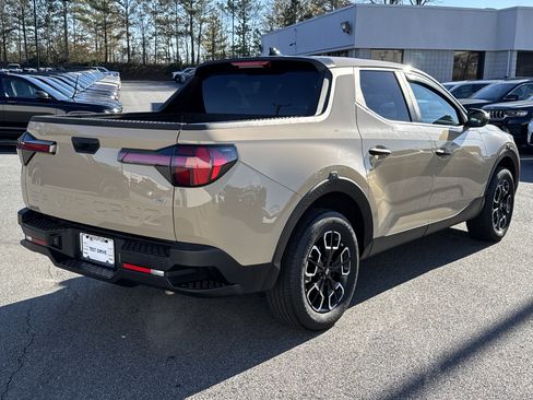 Used 2024 Hyundai Santa Cruz SEL image 3