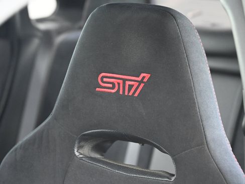 Used 2011 Subaru Impreza WRX STI image 18