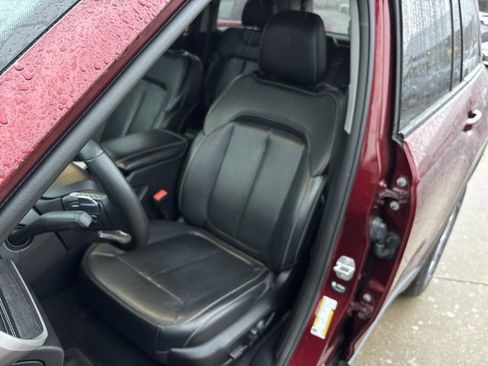 Used 2022 Jeep Grand Cherokee Limited image 19