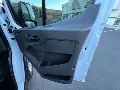 Used 2024 Ford Transit 350 XLT image 11