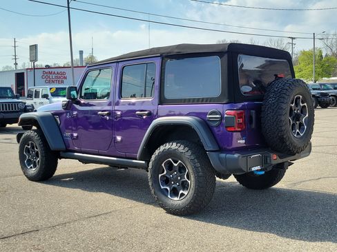 Used 2023 Jeep Wrangler Unlimited Rubicon 4xe AWD/4WD image 3