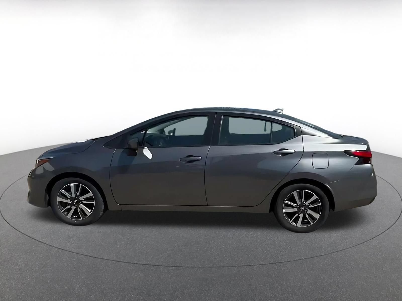Used 2025 Nissan Versa SV FWD image 8