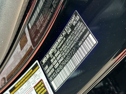 Used 2024 Mercedes-Benz E 350 4MATIC Sedan image 28