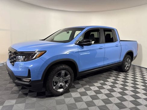 New 2025 Honda Ridgeline TrailSport image 2