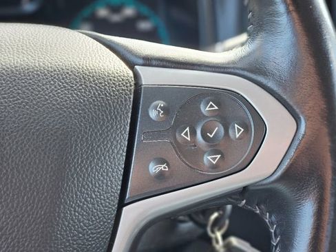 Used 2022 Chevrolet Colorado LT w/ Fleet Safety Package image 17