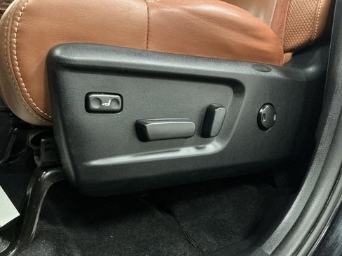 Used 2021 Toyota Tundra 1794 Edition image 15