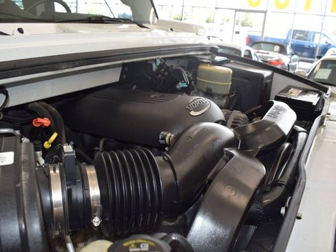 Used 2003 HUMMER H2 w/ Preferred Equipment Group AWD/4WD image 59