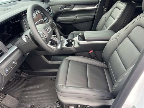 New 2026 GMC Terrain Elevation w/ Elevation Premium Package image 17