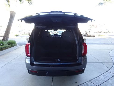 Used 2021 GMC Yukon AT4 w/ AT4 Premium Plus Package AWD/4WD image 33