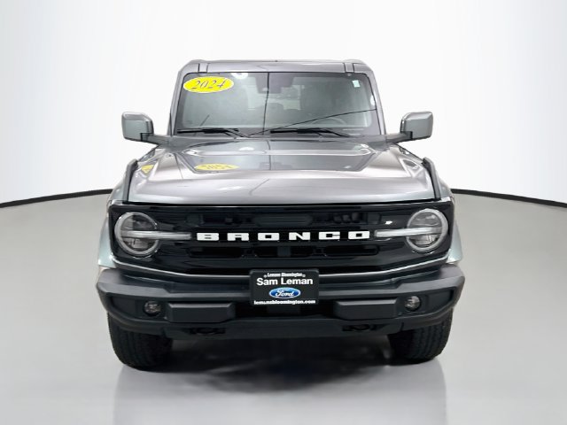 Used 2024 Ford Bronco Outer Banks AWD/4WD image 2