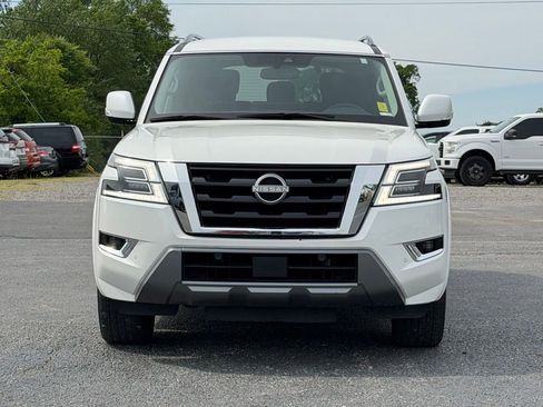 Used 2021 Nissan Armada SV w/ SV Appearance Package AWD/4WD image 11