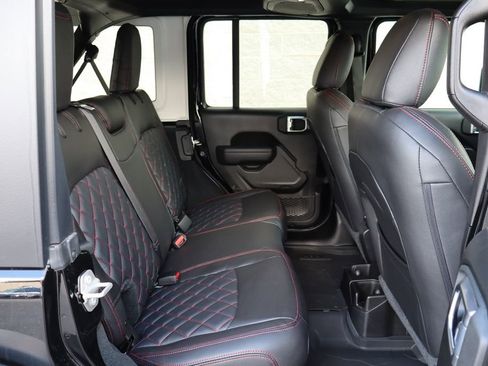 Used 2024 Jeep Wrangler Willys image 38