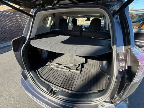 Used 2018 Toyota RAV4 XLE image 11