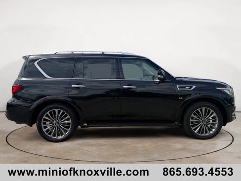 Used 2019 INFINITI QX80 Luxe w/ 22" Wheel Package RWD image 2