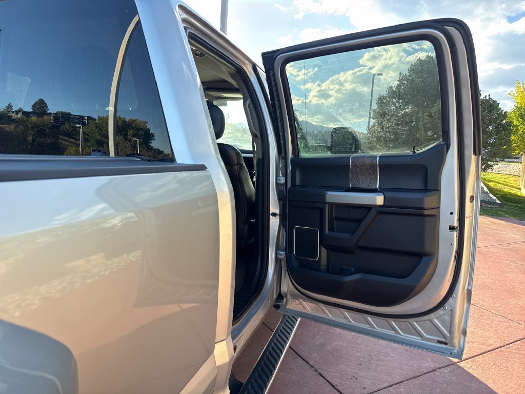 Used 2017 Ford F350 Lariat w/ Lariat Ultimate Package AWD/4WD image 20