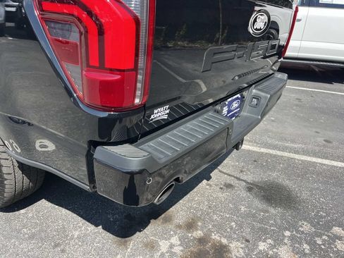 Used 2024 Ford F150 Lariat w/ Equipment Group 502A High AWD/4WD image 12