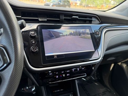 Used 2022 Chevrolet Bolt EUV LT w/ Driver Confidence Package FWD image 17