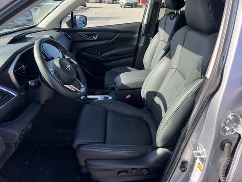 Certified 2025 Subaru Ascent Limited w/ Popular Package #1 image 9