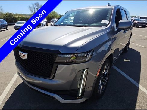 Used 2021 Cadillac Escalade ESV Sport Platinum image 1