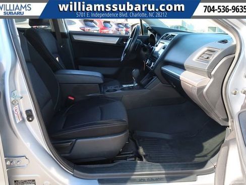 Used 2019 Subaru Outback 2.5i Premium image 37