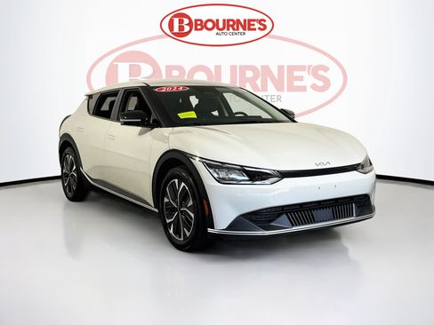 Used 2024 Kia EV6 Light AWD/4WD image 1