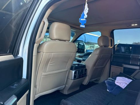 Used 2018 Ford F250 Lariat w/ Lariat Ultimate Package image 7