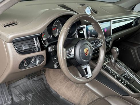 Used 2020 Porsche Macan image 4