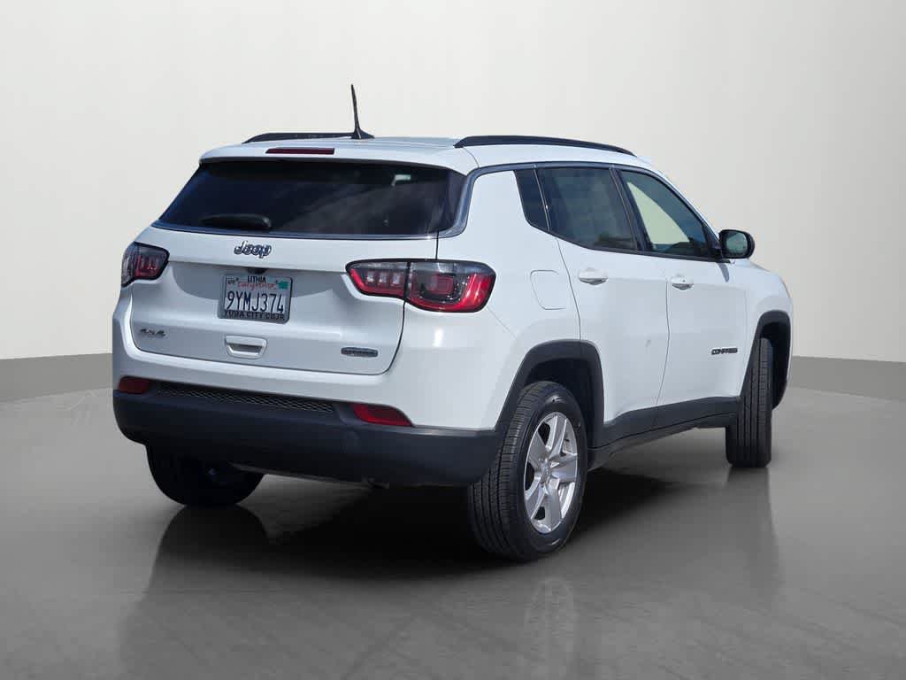 Used 2022 Jeep Compass Latitude w/ Convenience Group AWD/4WD image 6