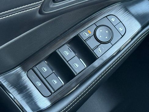 New 2026 Nissan Rogue SV AWD/4WD image 29