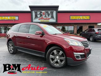 Used 2017 Chevrolet Traverse LT image 1