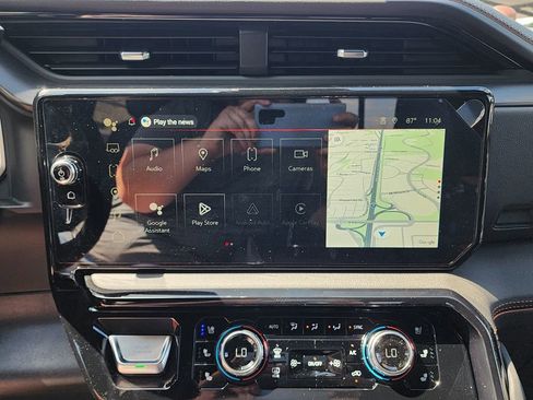 New 2026 GMC Sierra 2500 AT4 w/ AT4 Premium Plus Package AWD/4WD image 28