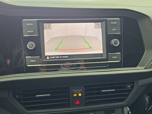 Certified 2024 Volkswagen Jetta S image 20