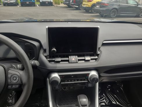 Certified 2024 Toyota RAV4 LE AWD/4WD image 19